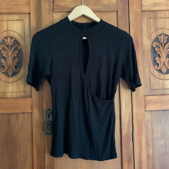 Women’s Black Knit Top, Small B Collection Bobeau - Picture 2 of 3